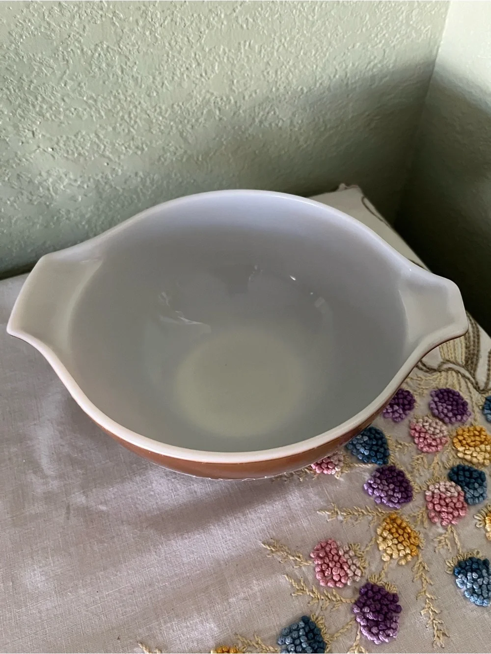 Vintage Pyrex Woodland Cinderella Mixing Bowl #444 – 4 Quart – 1970s